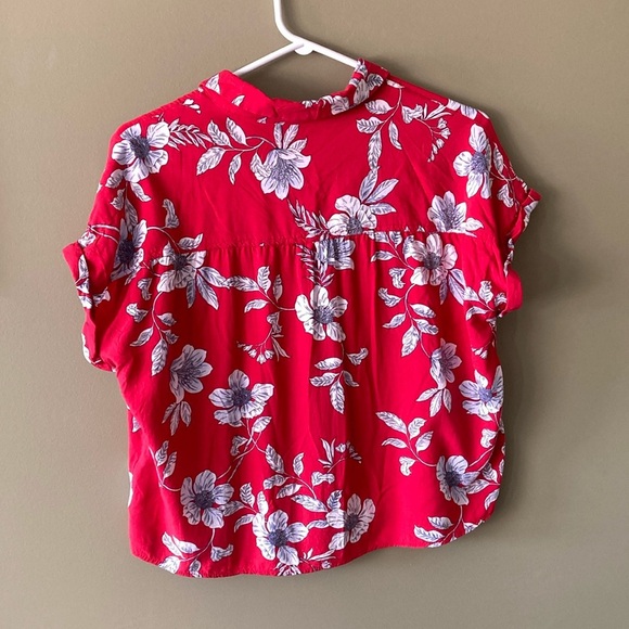 Ardene Red Boxy Button Down Shirt - Picture 6 of 7